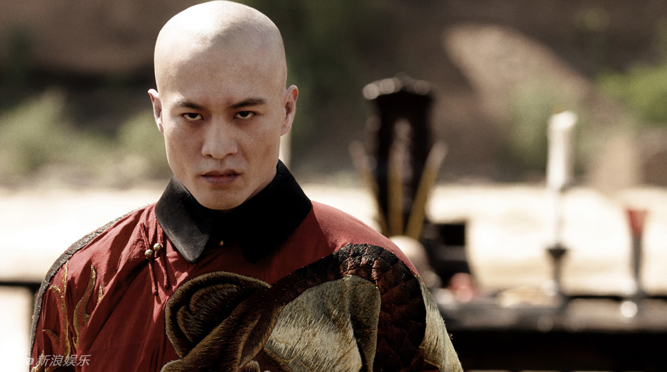 安志杰目光阴冷