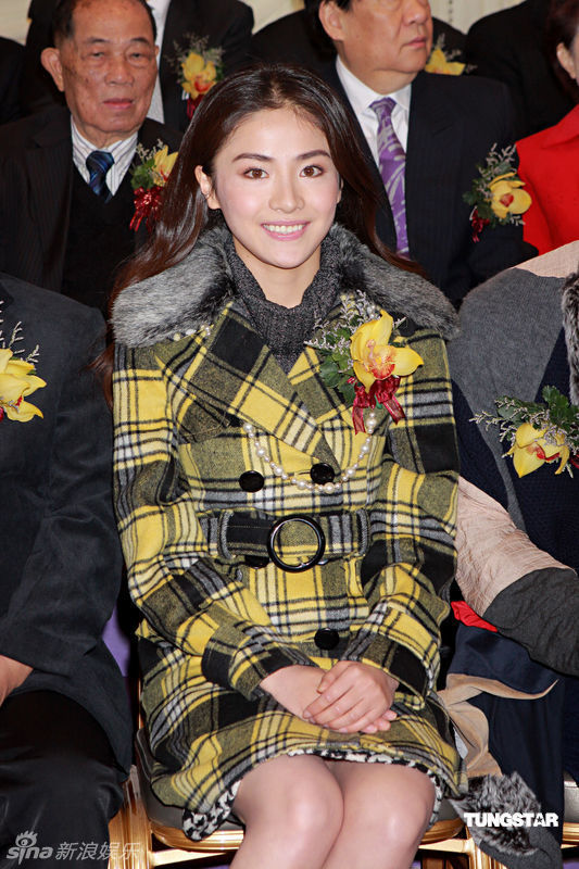 张卫健(dicky),苏永康,许志安,梁汉文四个好朋友及翻版"张柏芝"贡米为