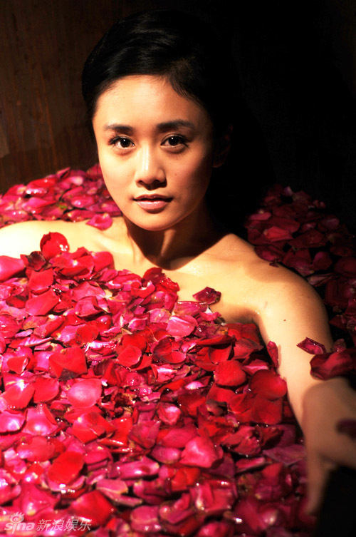 新浪娱乐讯 近期,一部讲述河南豫商传奇故事的电视剧《河洛图》正在热