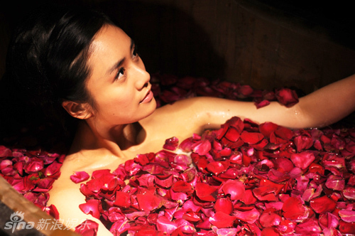 新浪娱乐讯 近期,一部讲述河南豫商传奇故事的电视剧《河洛图》正在热