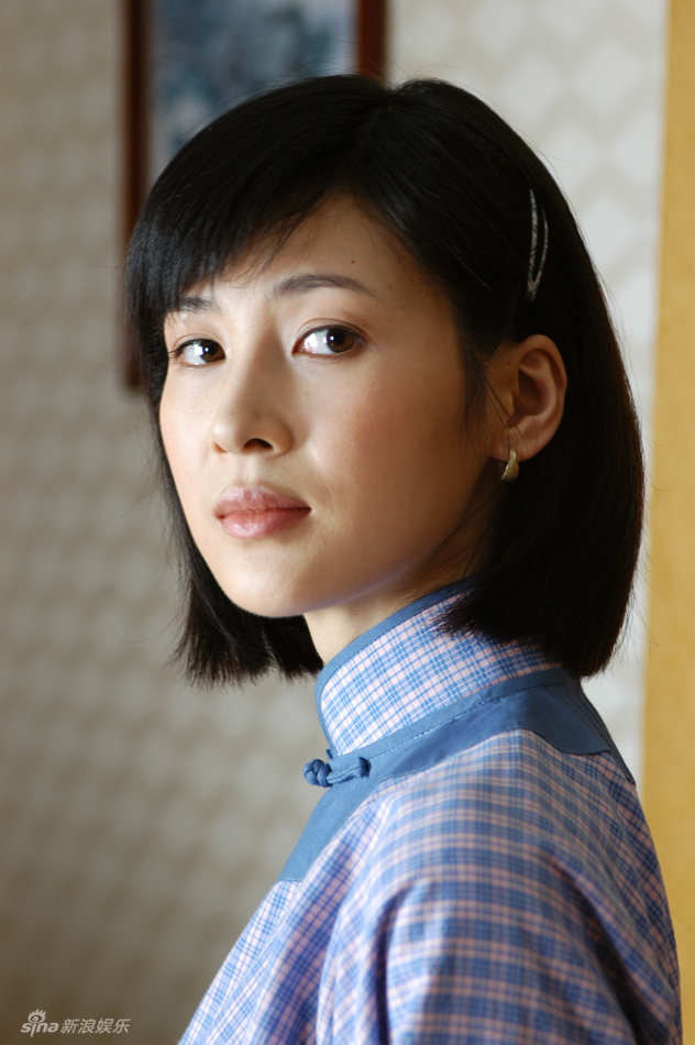 新浪娱乐讯 初见童蕾是在《亮剑》里,知性温柔的小护士"田雨"打上了