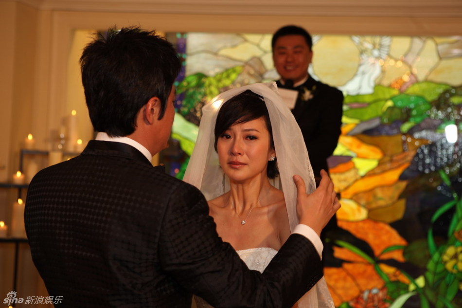 新浪娱乐讯 12月12日上午,艺人罗嘉良与苏岩的婚礼将在北京丽兹卡尔顿