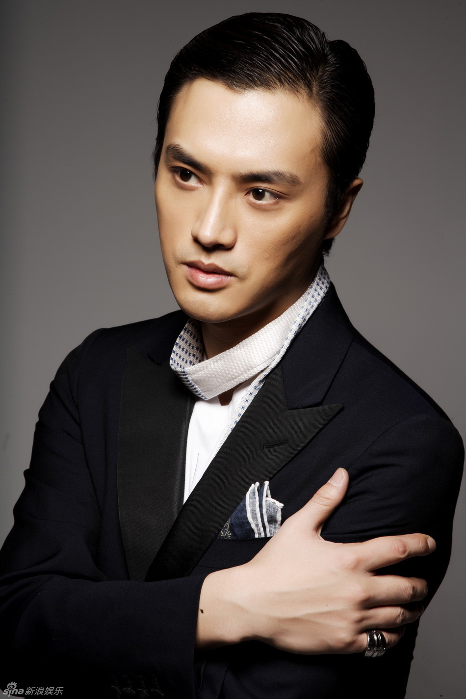 刘晓虎复古写真