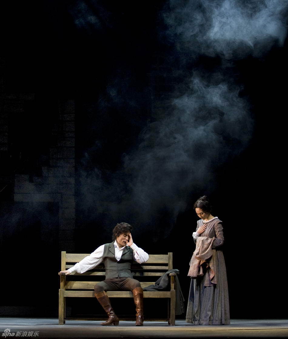 幻灯:话剧《简爱》再度登场 陈数王洛勇绝美演绎_高清图集_新浪网