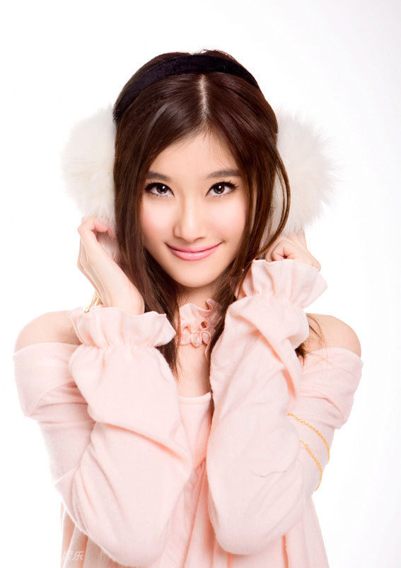 新浪娱乐讯 张如意,篮球明星孙悦的绯闻女朋友,前青春美少女成员,因为