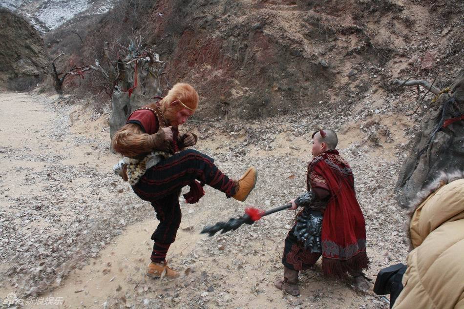 孙悟空和红孩儿对打