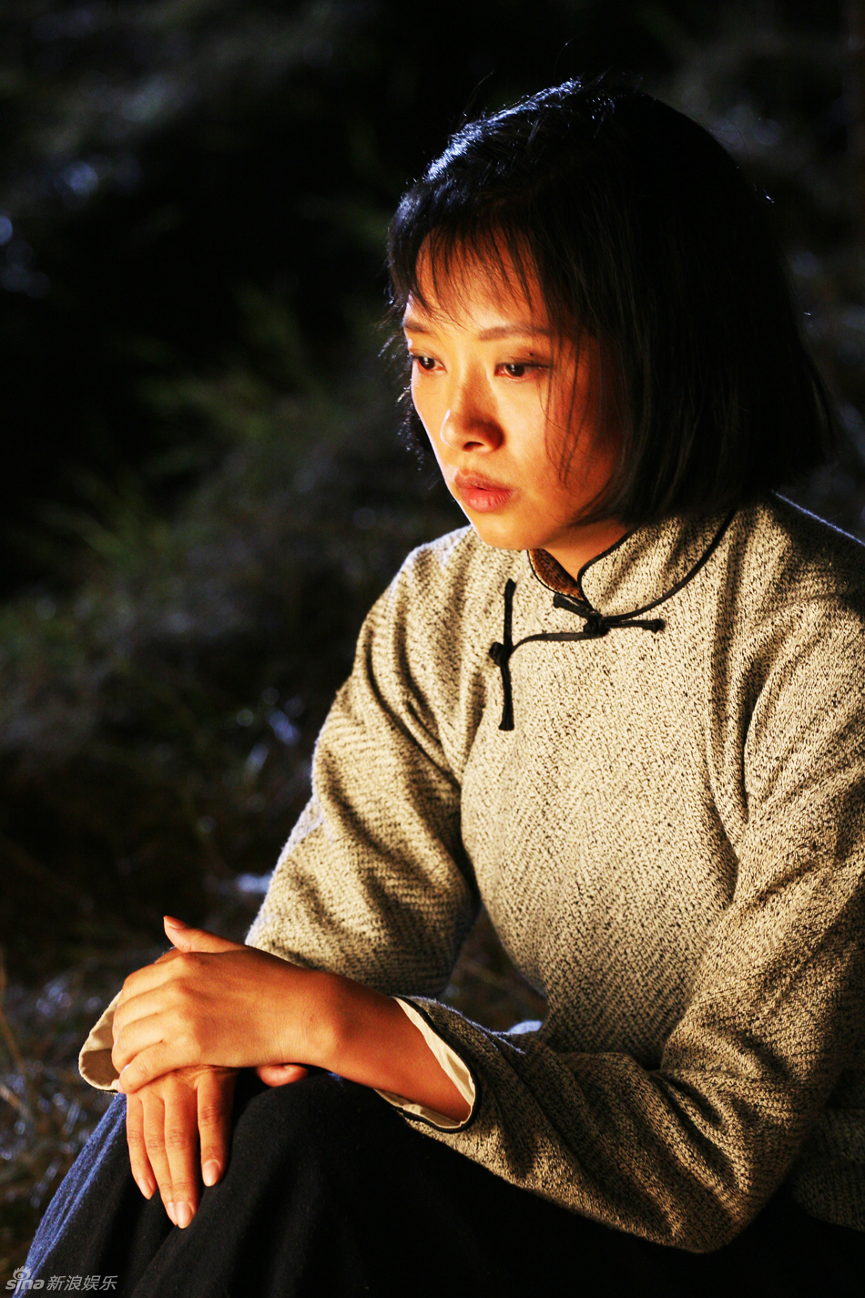 沉思中的梁琳琳