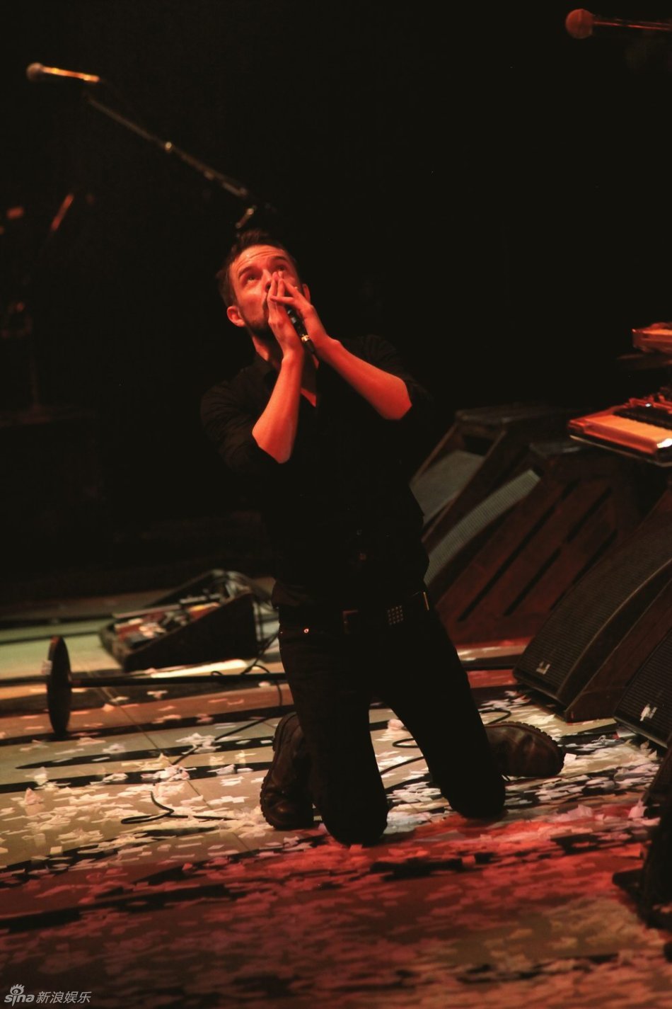新浪娱乐讯 美国拉斯维加斯当红摇滚乐队the killers(杀手乐队)接于