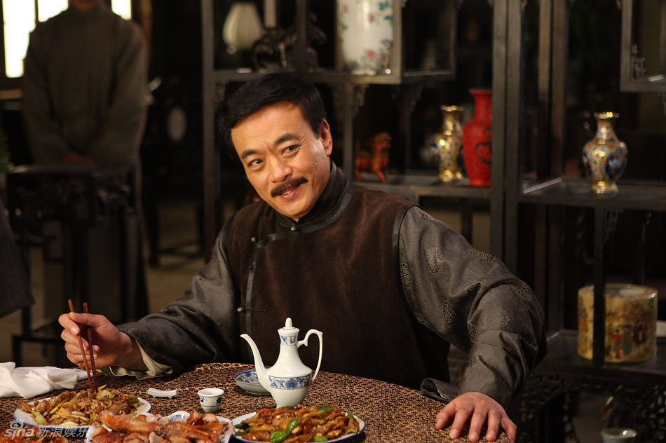 李望达陈天陆饰