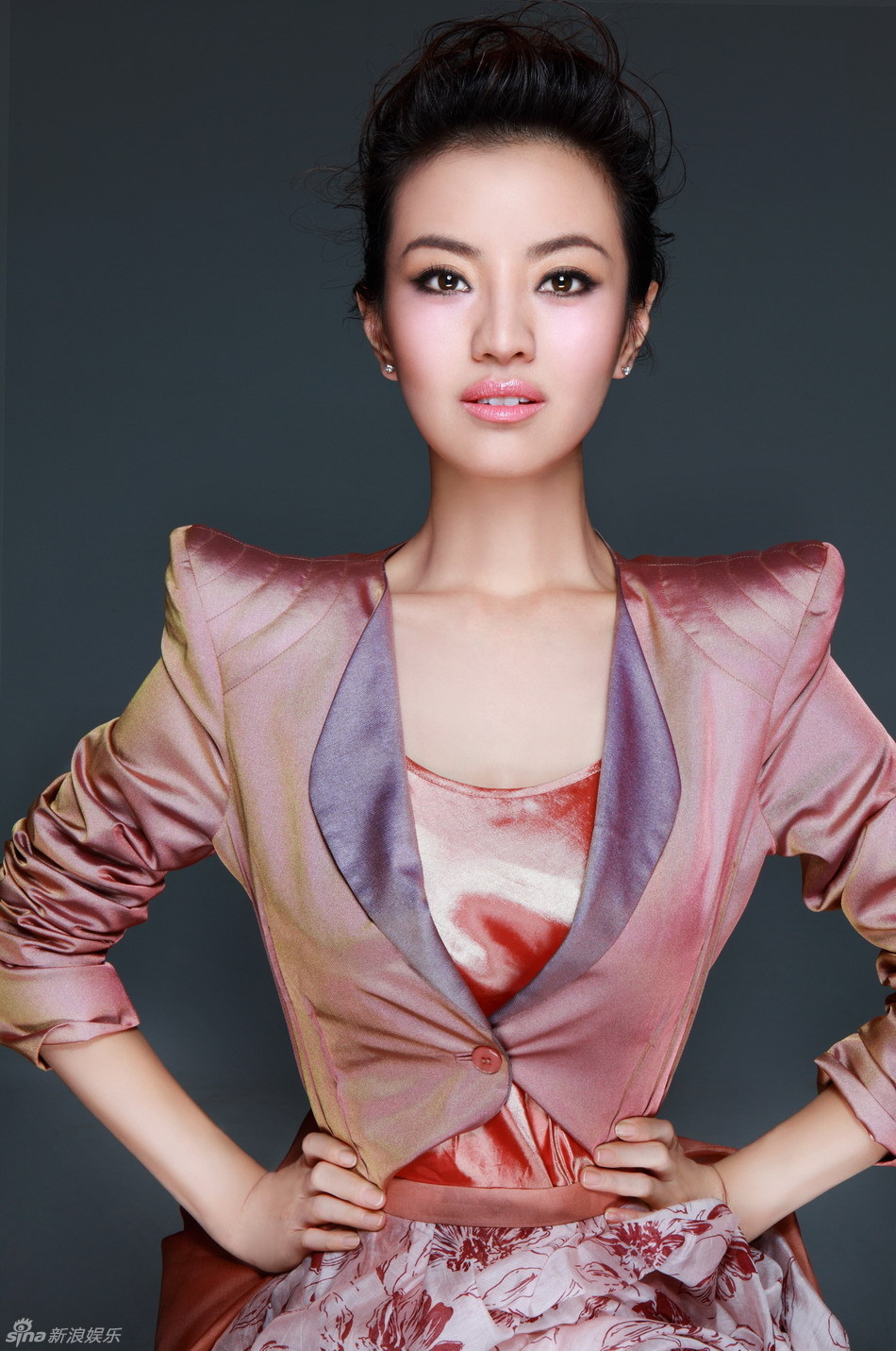 6电影频道旗舰栏目《中国电影报道》的三位美女主播经纬,瑶淼和李蜜