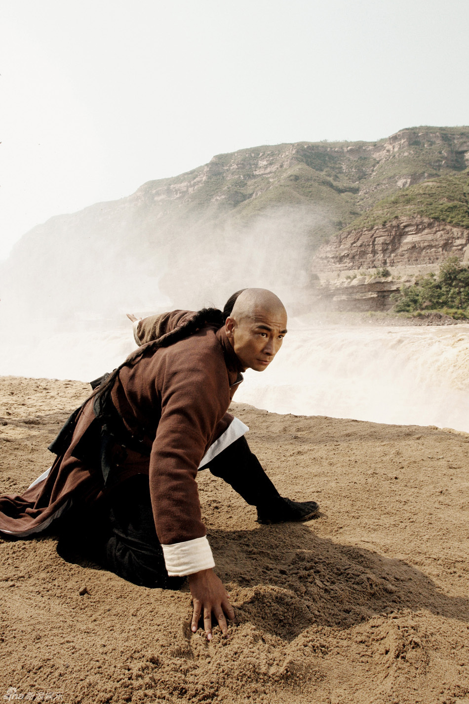 3d武术巨制《苏乞儿》中,有一场赵文卓饰演的苏灿与安志杰饰演的大