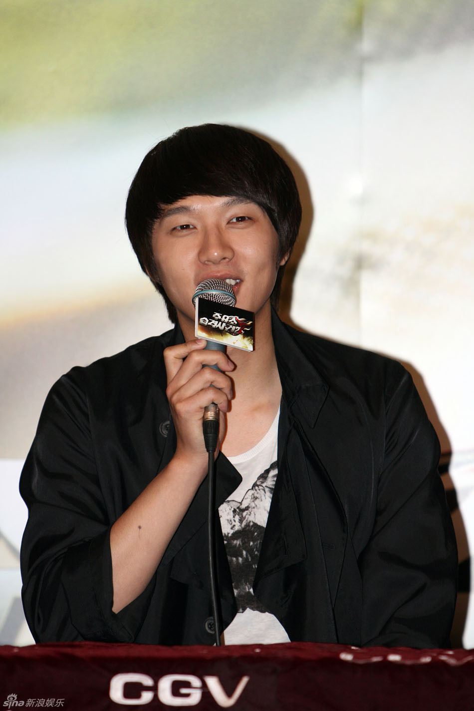 池贤宇接受采访