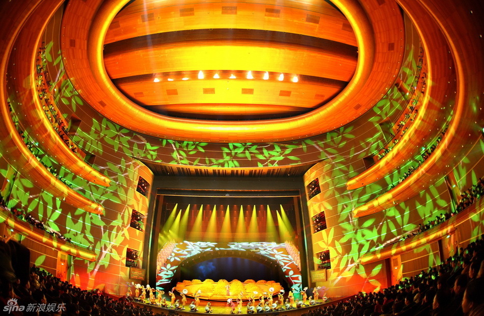 幻灯图集:《复兴之路》星光璀璨 舞台气象万千_高清图集_新浪网