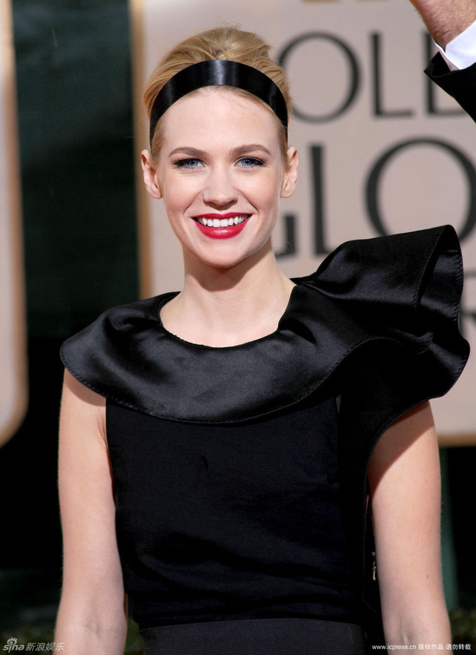 詹纽瑞-琼斯冷艳造型