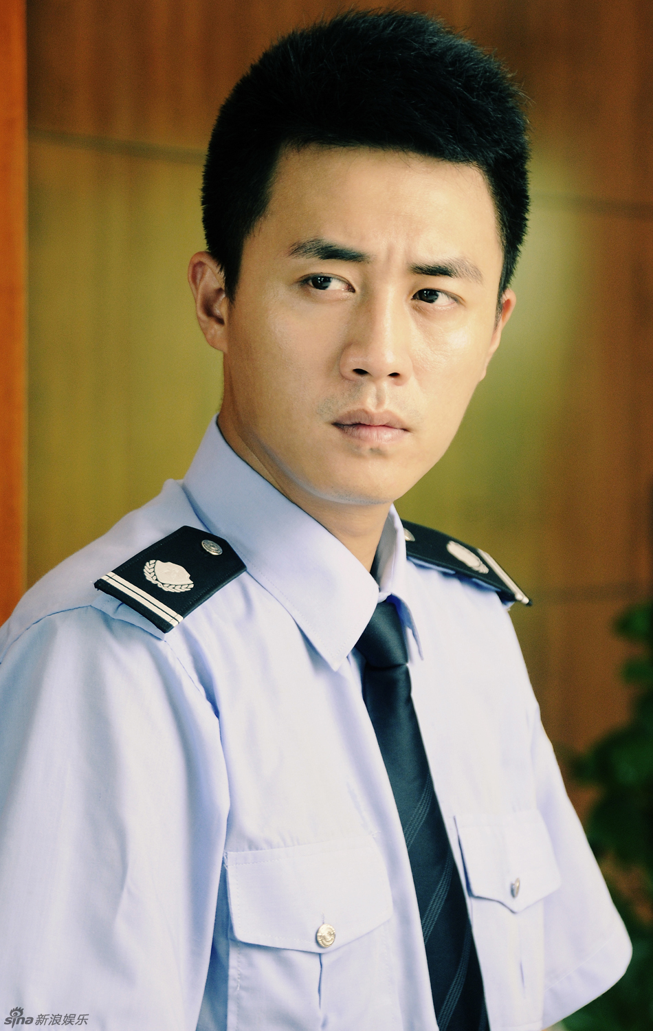 新浪娱乐讯 日前,由杜淳领衔主演的温情电视剧《保姆与保安》正在上海