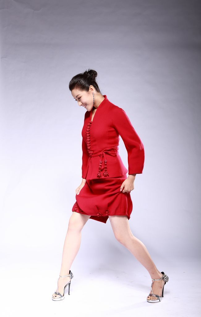 王雅捷登杂志封面