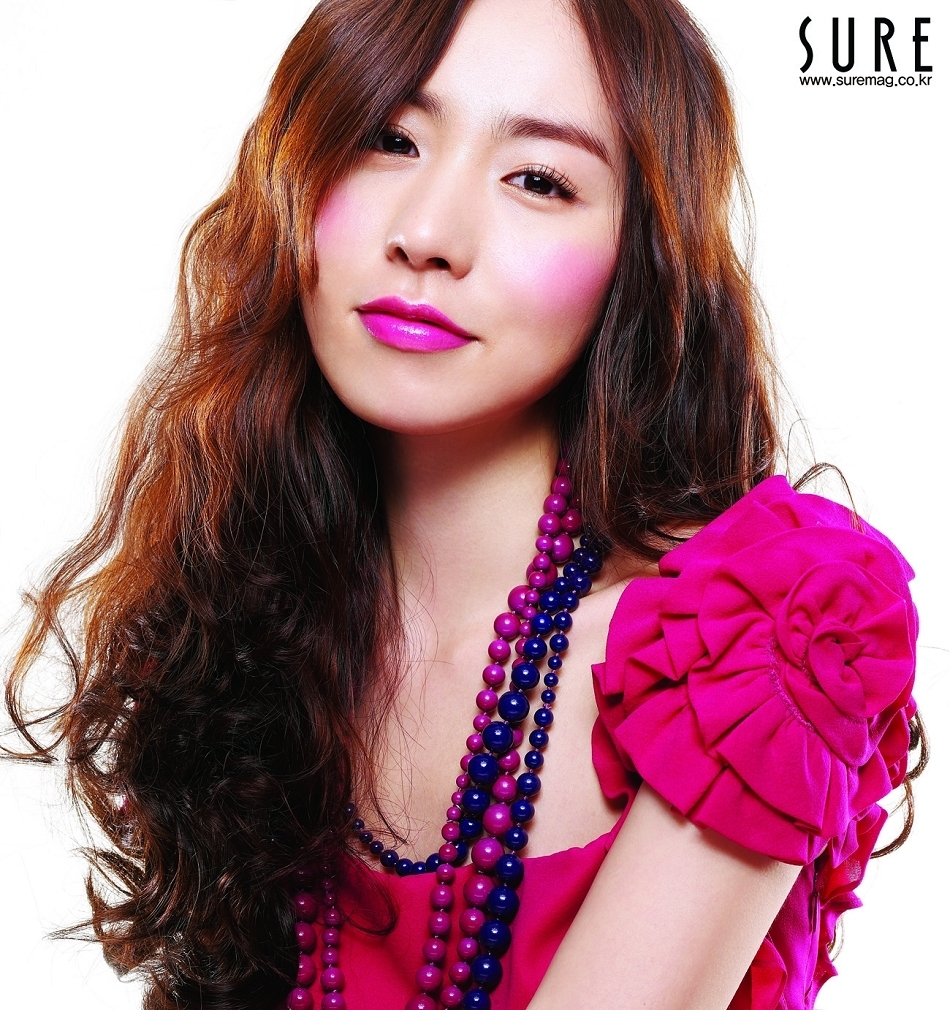 幻灯图:简美妍拍杂志照 百变造型登情人节排行榜_高清图集_新浪网