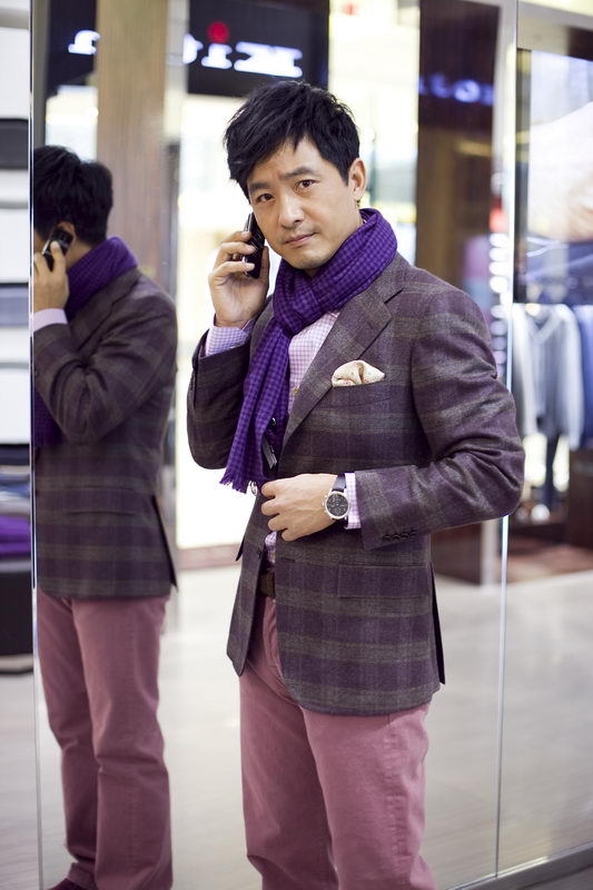 郭晓冬最新写真尽显绅士风度