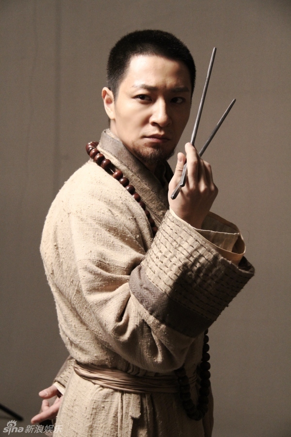 李宗翰在剑雨江湖中的独门兵器铁筷子