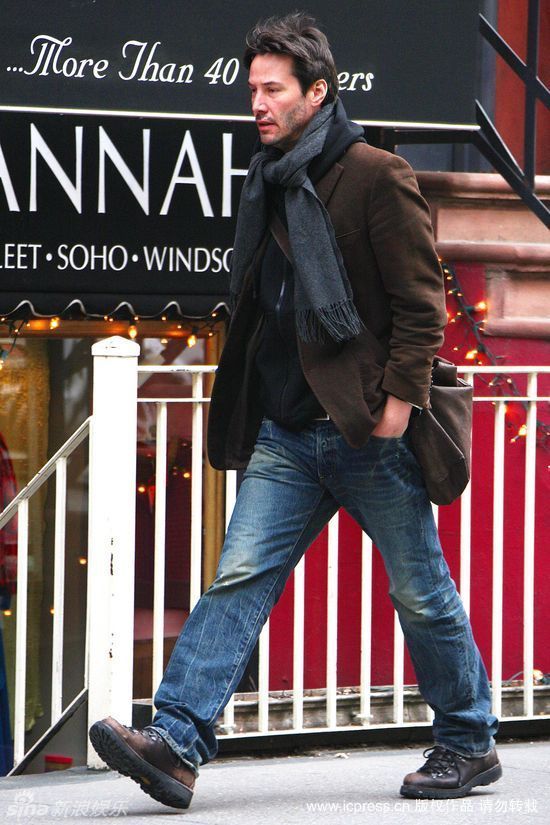 北京时间2月7日消息,据国外媒体报道,好莱坞男星基努-里维斯日前现身