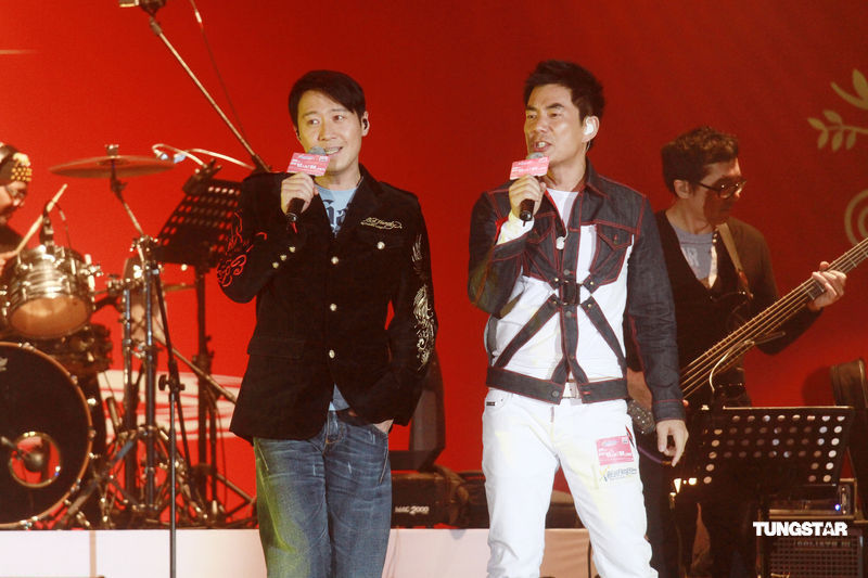 黎明任贤齐同台高歌