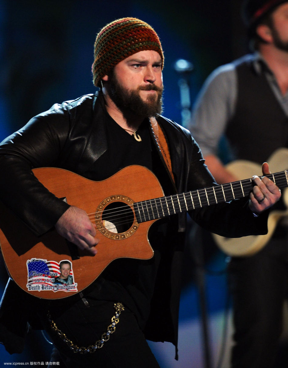 扎克-布朗乐队获最佳新人激情演出活力四溢