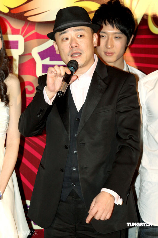 周立波派头十足