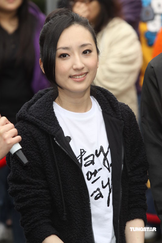 2100万元),昨日(2月12日)剧组演员阮经天,赵又廷,柯佳嬿和导演钮承泽