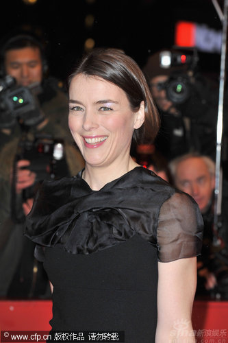 幻灯图集:《捉刀手》首映 准妈妈助阵布鲁斯南