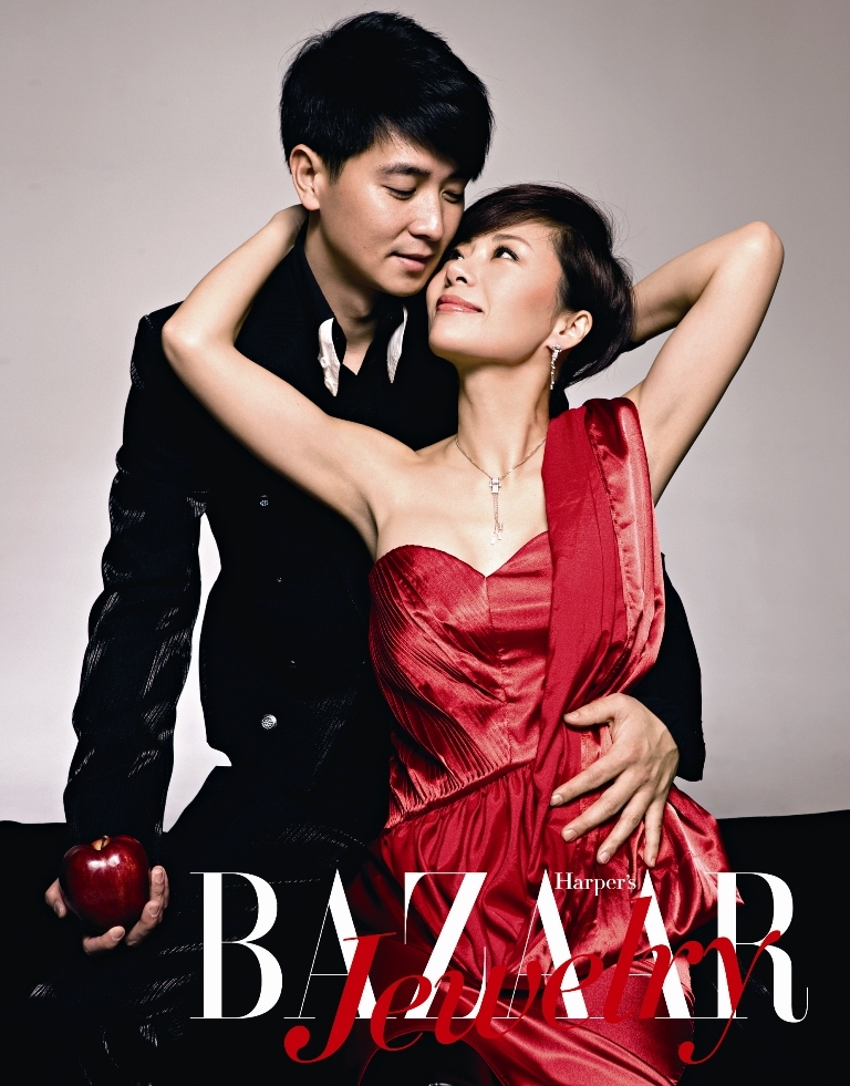 保剑锋何珈好情人节大片