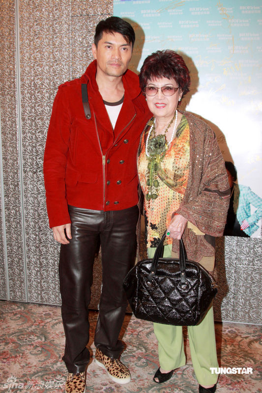 李香琴,吕良伟心情大好