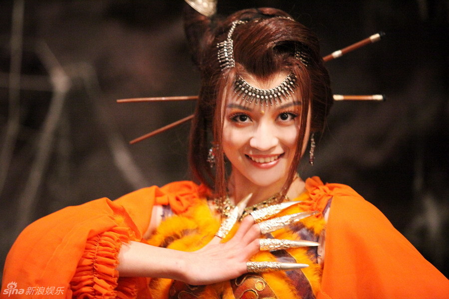 王译茉饰蜘蛛精