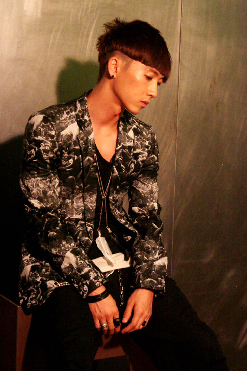 张佑赫封面杂志