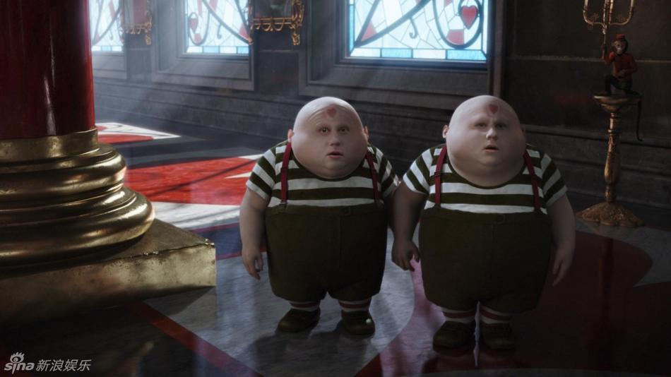 由怪才导演蒂姆·波顿(tim burton)执导的奇幻大作《爱丽丝梦游仙境》