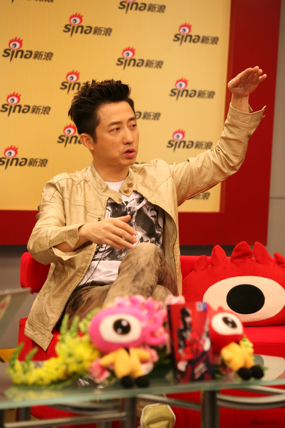 庾澄庆做客畅聊新专辑《到死都要18岁》