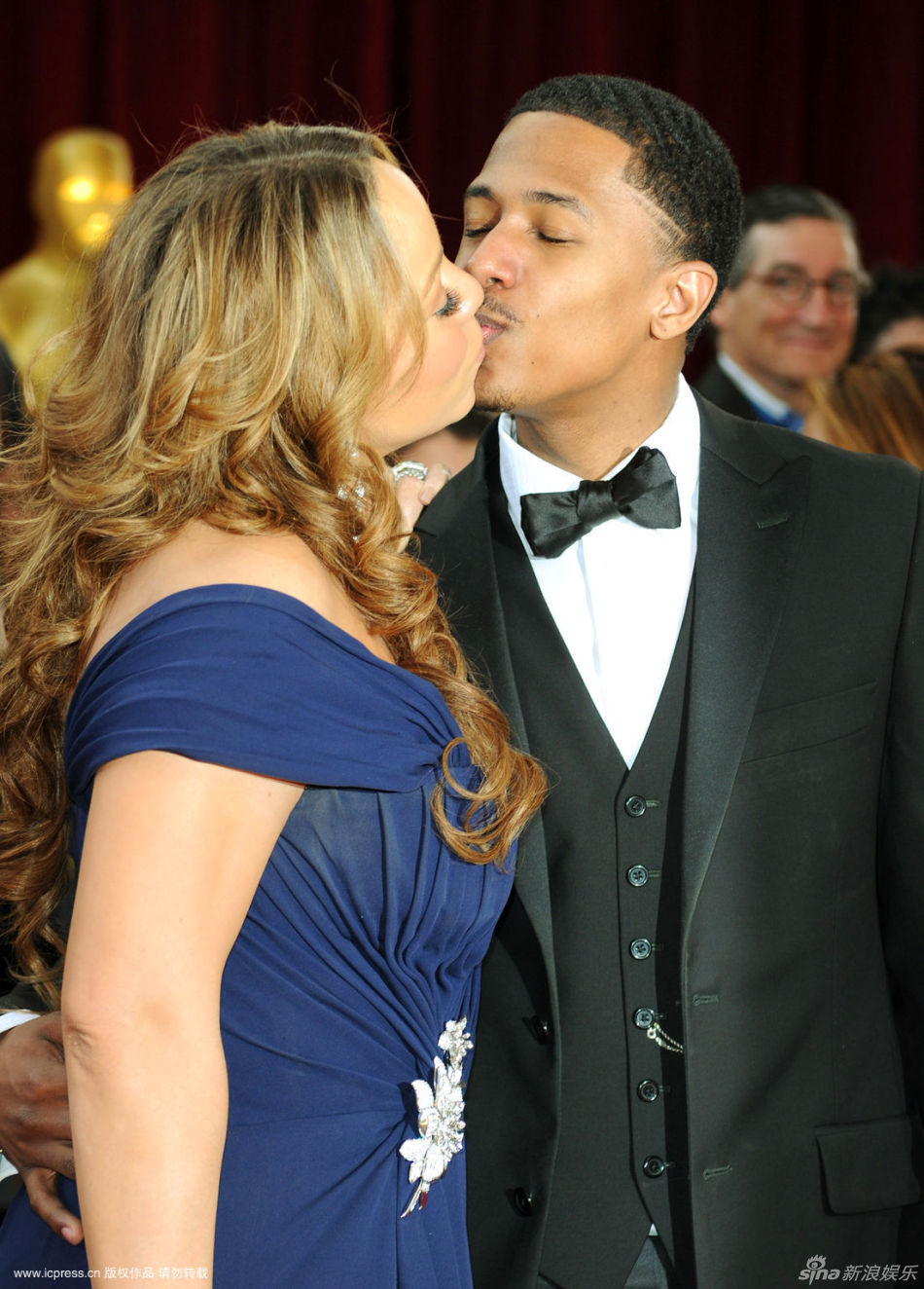 高清组图:奥斯卡红毯 玛丽亚-凯莉和老公恩爱亮相_高清图集_新浪网