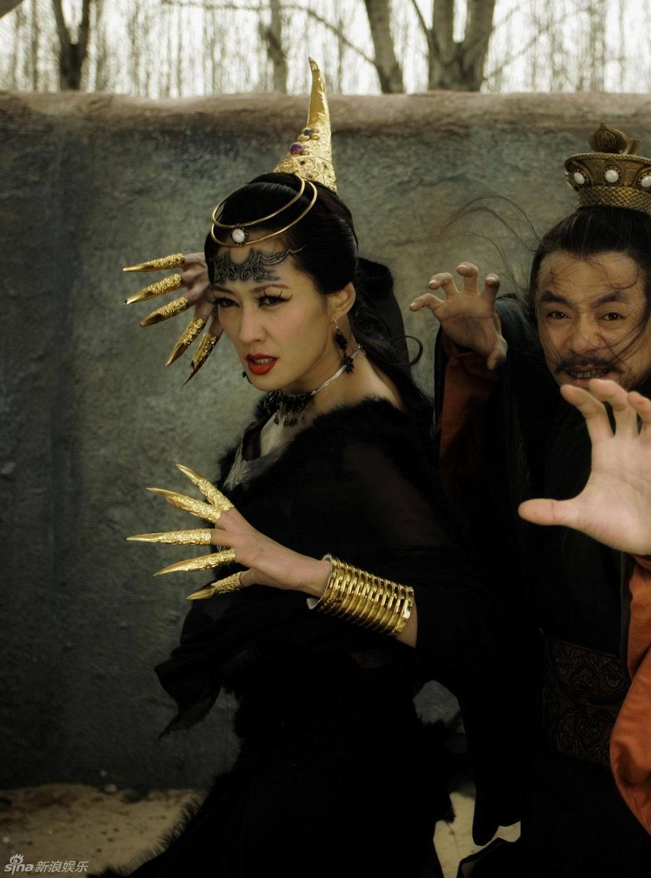 孟广美饰演的蜘蛛精老大杀气十足