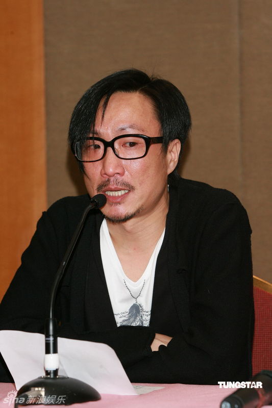 郑中基承认已婚4年