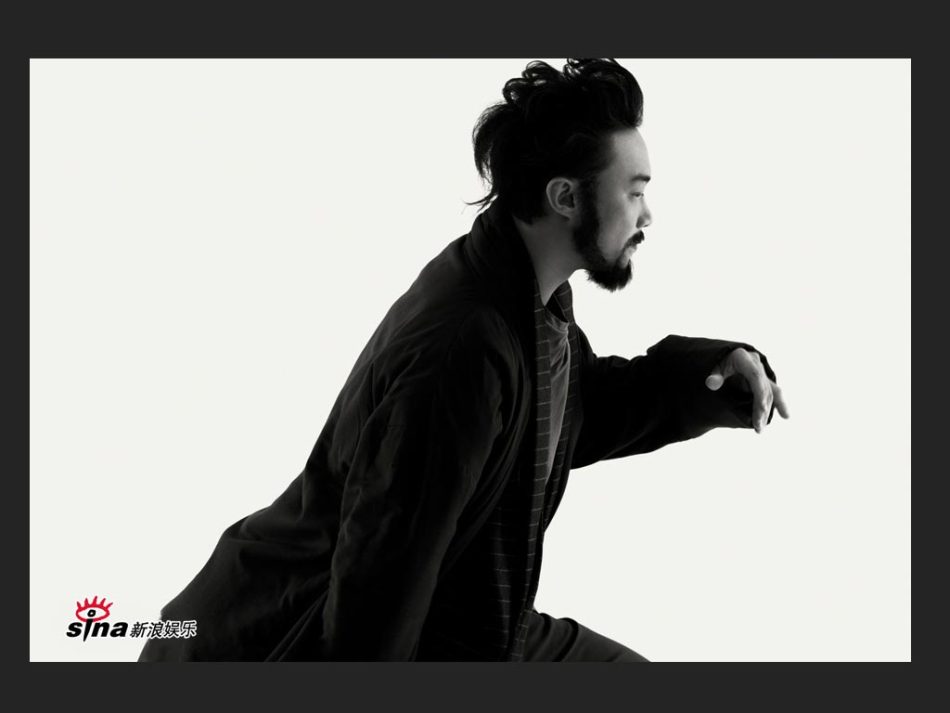 高清组图:陈奕迅新专辑《h3m》狂野写真_高清图集_新浪网