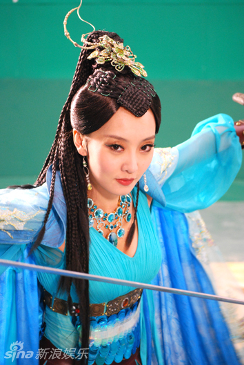 五仙女刘洋宝剑出鞘