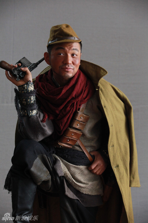 邢佳栋表情逗趣