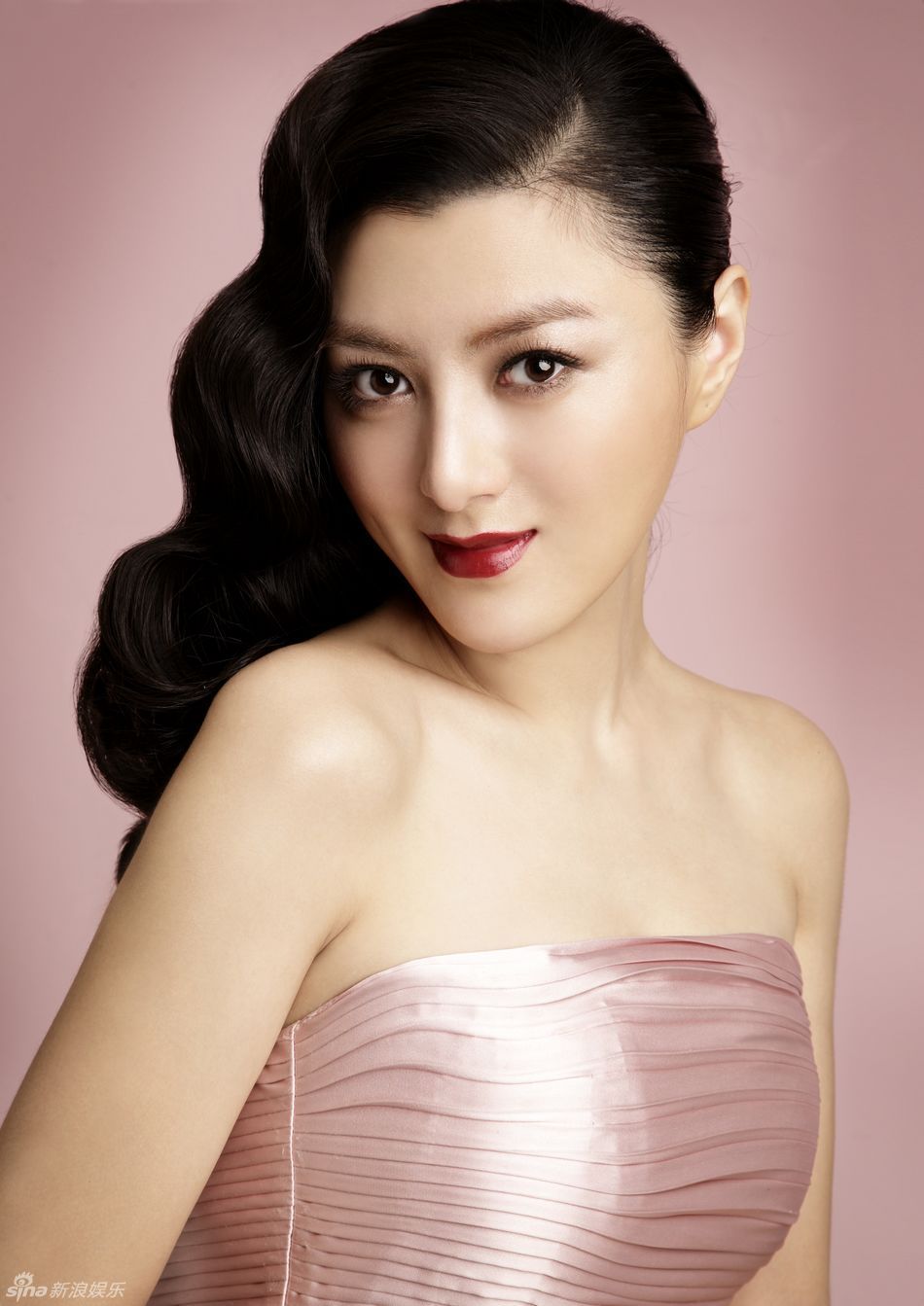 陈丽丽复古妆容