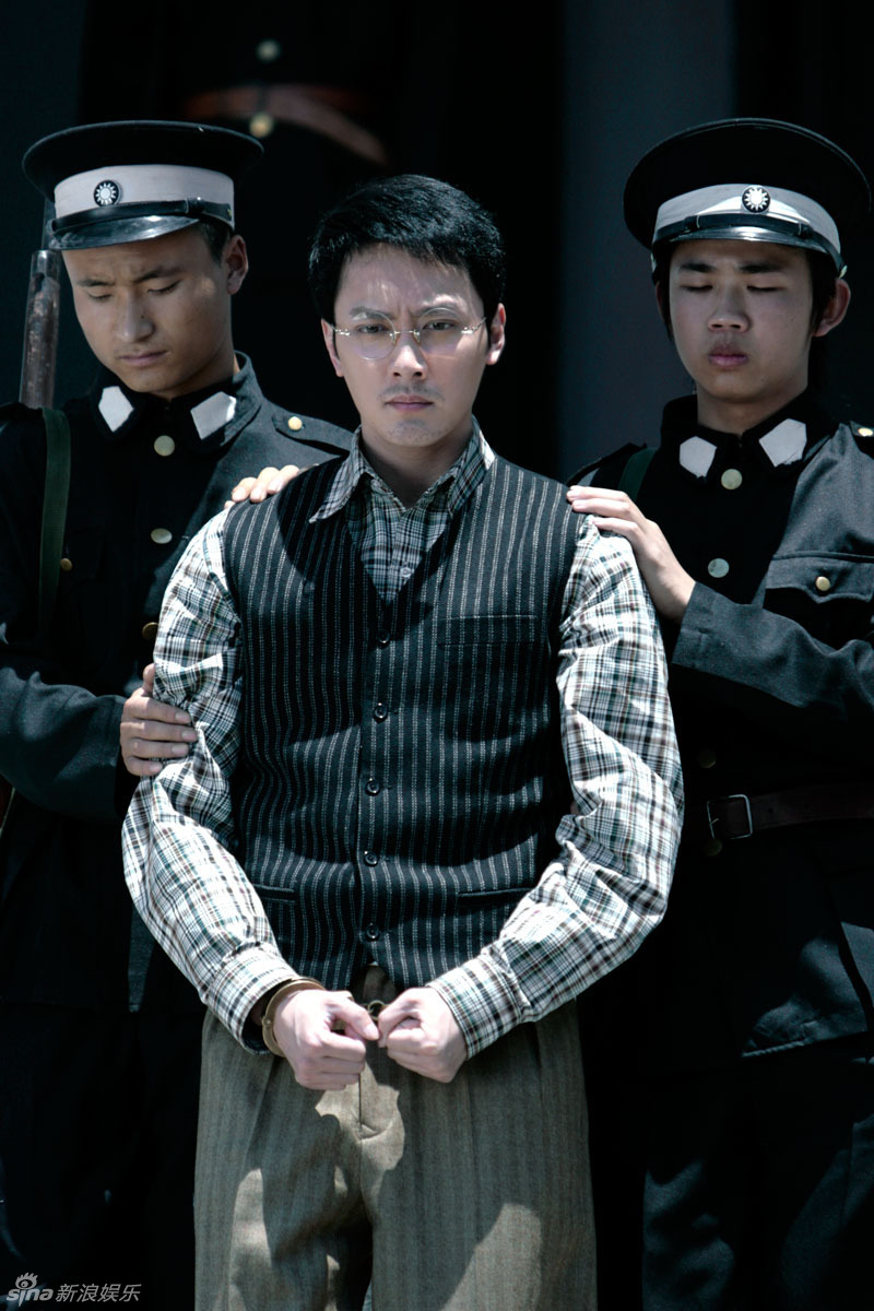 钻石豪门第几集冯绍峰亲亲(钻石豪门电视剧大结局是什么意思)