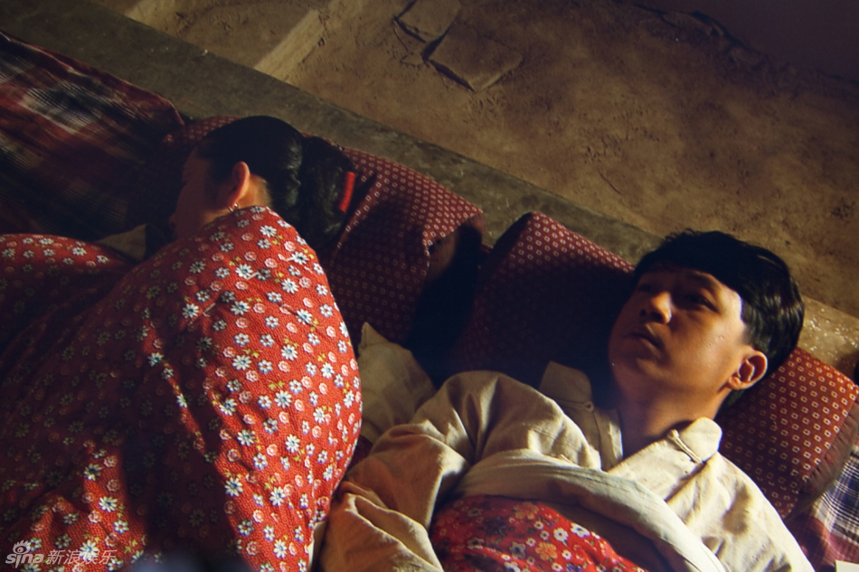 秦海璐和潘粤明床戏