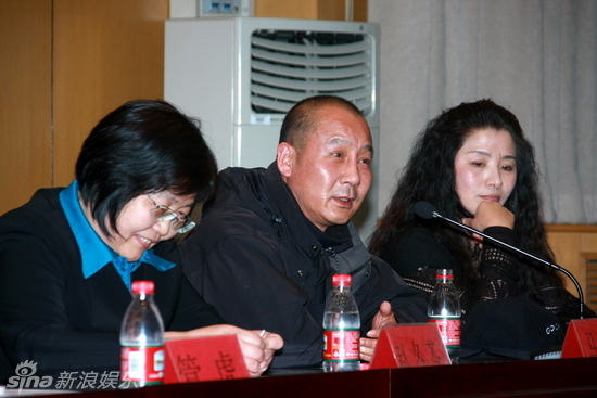 马少骅与迟蓬现场还原《沂蒙》剧情 (1)