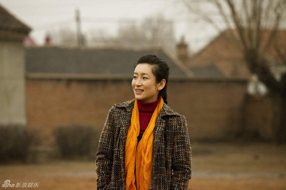 高清:《钢的琴》剧照曝光 秦海璐跨国合作好心情_高清图集_新浪网