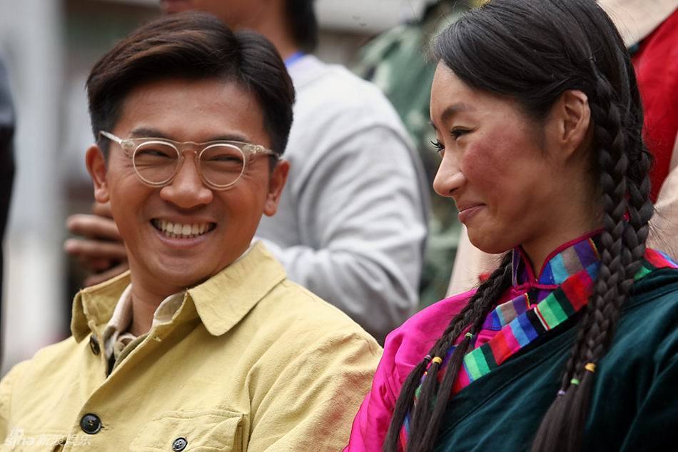 幻灯:《新康定情歌》开机 苏有朋居文沛遇高原反应_高清图集_新浪网