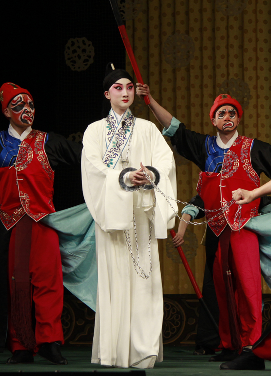 《谢瑶环》是著名剧作家田汉为中国京剧院头牌青衣杜近芳量身打造.