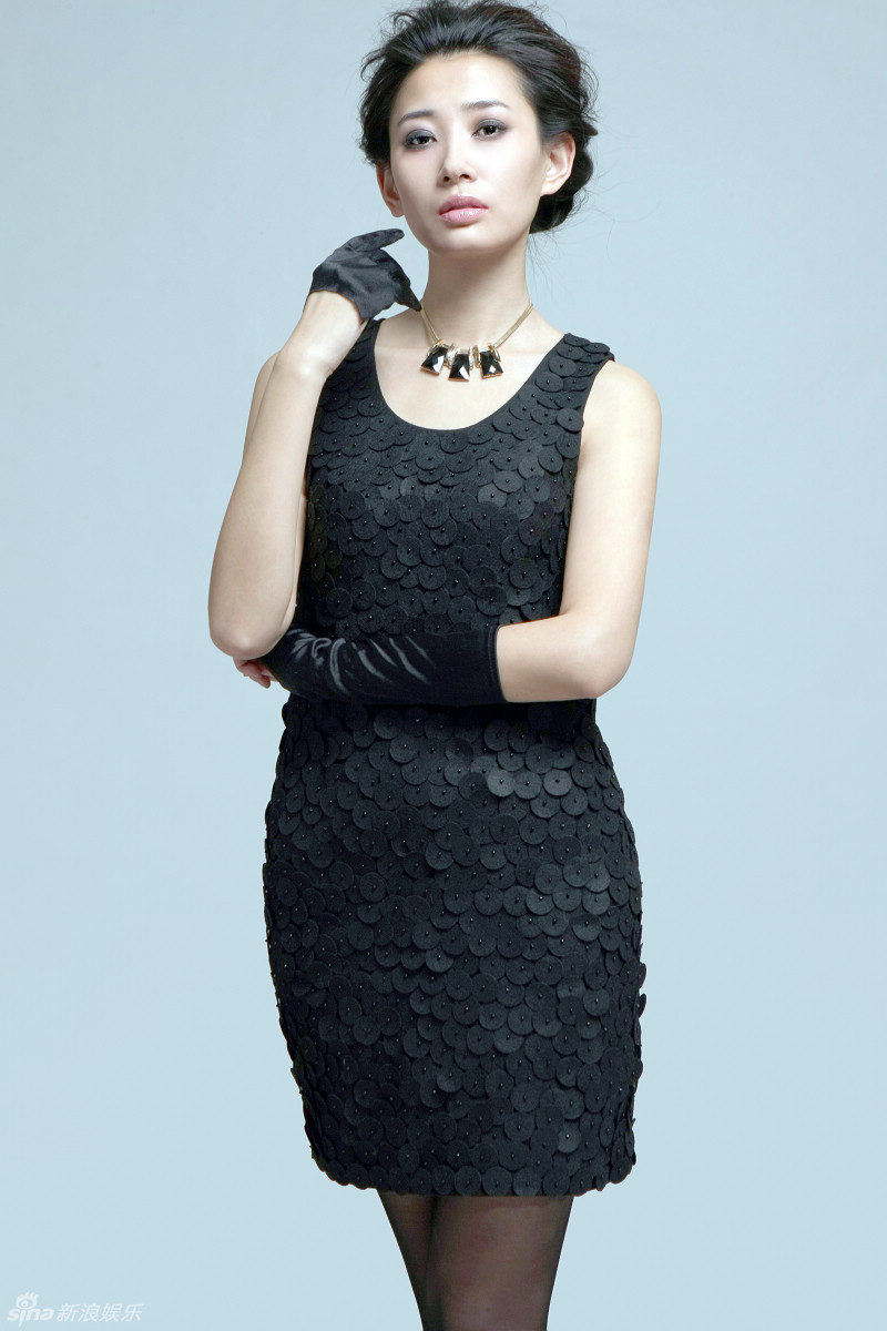 幻灯图:吕夏大片秀冷艳 《生死线》后片约不断_高清图集_新浪网