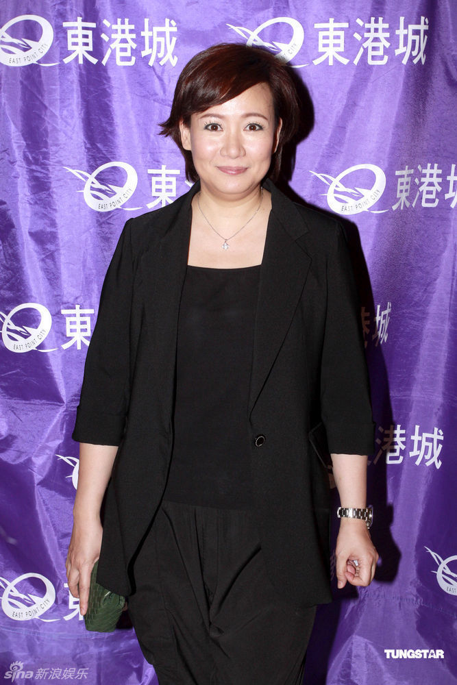 幻灯图:宣萱否认惨遭家长催婚 商天娥准备"大婚"_高清图集_新浪网